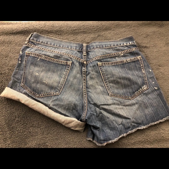 Shorts - Picture 3 of 3